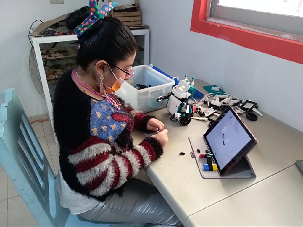 Una niñez roboticista en Xalapa: el camino hacia una educación tecnológica 2
