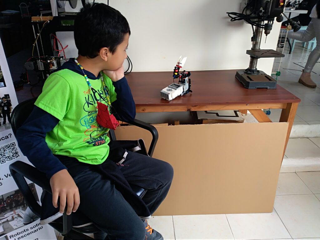 Una niñez roboticista en Xalapa: el camino hacia una educación tecnológica 3