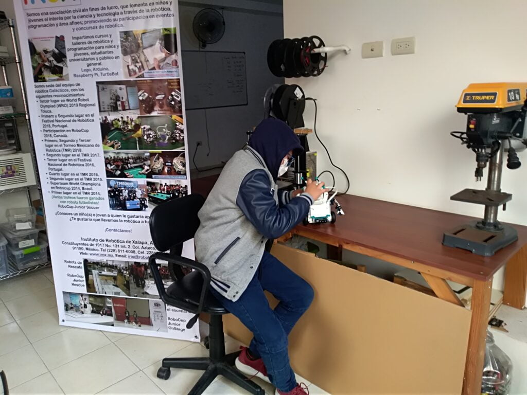 Una niñez roboticista en Xalapa: el camino hacia una educación tecnológica 4