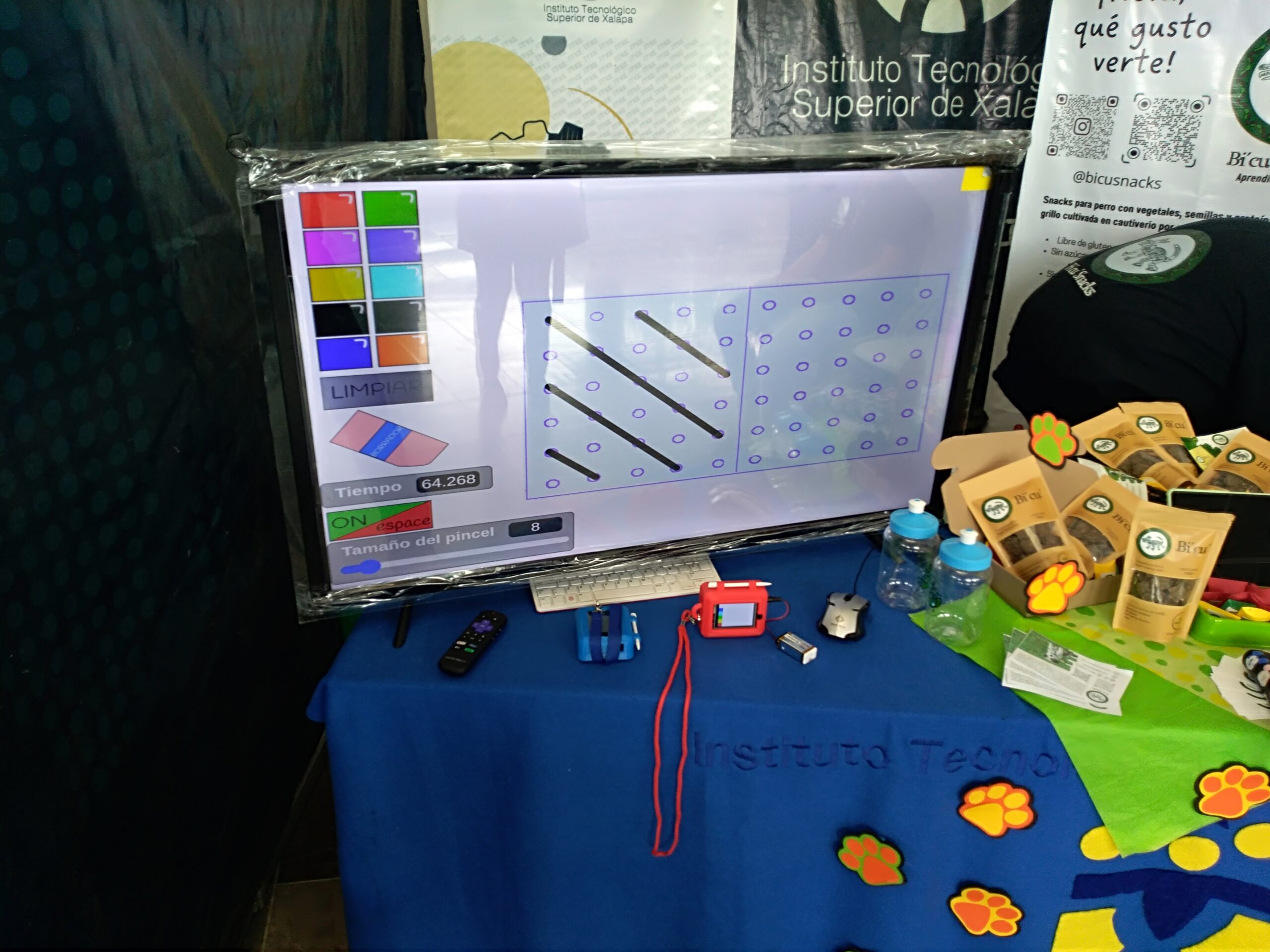 Pizarra interactiva de arte virtual para reducir ansiedad en niñez con espectro autista